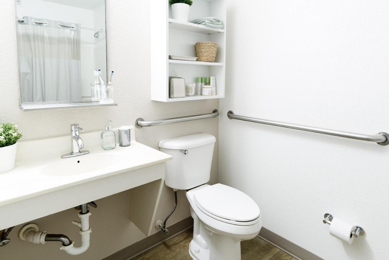 Intown Suites Extended Stay Richmond Va - ميدلوثيان المظهر الخارجي الصورة